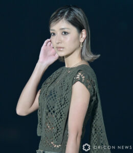 【ガルアワ】池田美優、肌見せファッションでナチュラルな色気放つ | ORICON NEWS | 国内海外のニュース