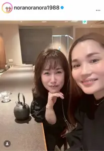 平野ノラ　「前世で姉妹だった説」仲良しの美容タレントとの2Sに「2人とも、綺麗」「むっちゃ美人」― スポニチ Sponichi Annex 芸能
