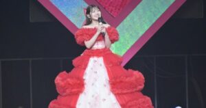 “シアターの女神”AKB48村山彩希、14年のアイドル活動に感謝 卒コンに峯岸みなみ・柏木由紀・岡田奈々・茂木忍らOG集結 - ORICON