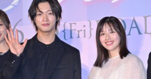 IMP.佐藤新、人生初のシーンで汗だく 渡邉美穂からの暴露に照れ「えらい背筋ピーンってなってた(笑)」 - ORICON