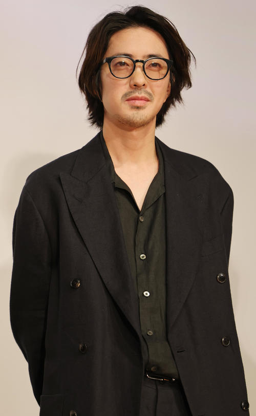 映画「ぶぶ漬けどうどす」東京プレミア上映会の舞台あいさつに登場した若葉竜也（撮影・野上伸悟）