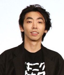柄本時生