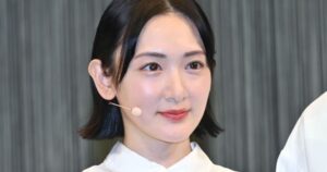生駒里奈、イメチェンした金髪姿にファン驚き「似合いすぎていて衝撃」「思わず声出た！」 - ORICON