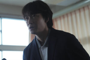 映画『でっちあげ　～殺人教師と呼ばれた男』場面写真