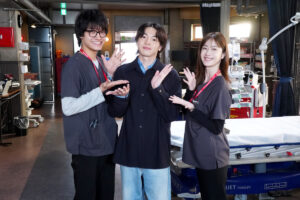 ドラマ『Dr.アシュラ』の収録現場を訪問し、松本若菜、佐野晶哉らと対面したimase