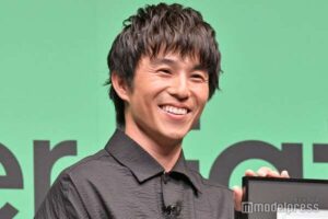 中尾明慶、兄の顔出しショット公開 家族旅行報告に「そっくり」「イケメン兄弟」と話題|au Webポータル芸能ニュース