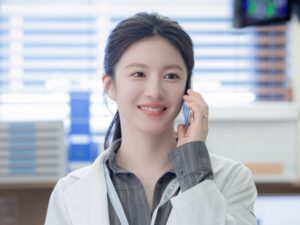 女優コ・ユンジョンが“愛され女優”に。『いつかは賢いレジデント生活』で示した存在感 | cinemacafe.net