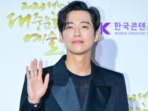 10年の絆で結ばれた所属事務所と再契約！“信じて観られる俳優”ナムグン・ミンの次なる挑戦 | cinemacafe.net