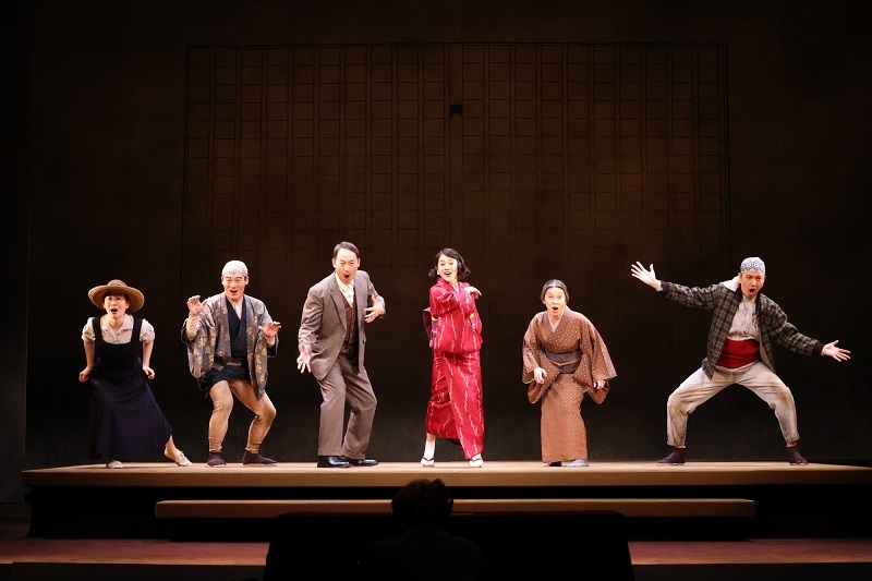こまつ座『太鼓たたいて笛ふいて』 　　　　　　　　撮影：宮川舞子