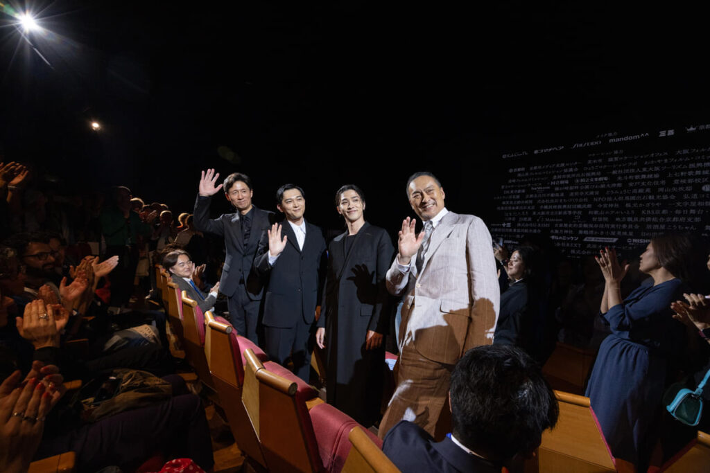 吉沢亮、横浜流星、渡辺謙がカンヌへ！ 李相日監督「国宝」に約6分のスタンディングオベーション - 映画.com