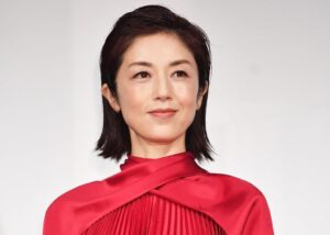 高岡早紀 「娘と２人旅」ぴったり寄り添った写真を公開→「後ろ姿だけでも美人が伝わってくる」 - デイリースポーツ