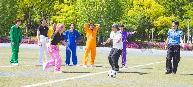 『それスノ』木梨憲武考案のバスツアーに大物ゲスト続々登場　最後に贈られた言葉にSnow Manが涙 | | ORICON NEWS