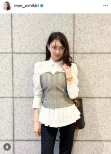 2児の母・押切もえ、超ミニ×ピンクの秋服コーデ　「20代からかわらない」「スラッとした美脚」: J-CAST ニュース