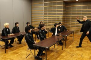 勝利＆風磨＆聡にも本気のダメ出し！鬼教官・シソンヌ長谷川が暴く禁断の事実とは――！？サウナトークの未公開シーンも！ - フジテレビ