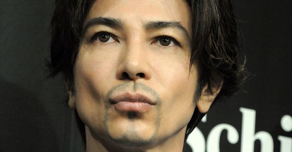 元銀座ホステス占い師が語る「5月14日の開運最強有名人」2位は武田真治、1位は？ | 女性自身