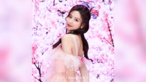 TWICEサナ、コブクロ「卒業」をカバー | BARKS