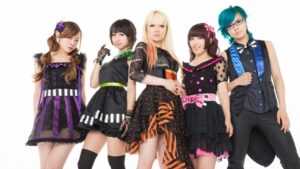 ドールズ・ボックス、ミュージック・ビデオにアイドル小池里奈が初挑戦 | BARKS