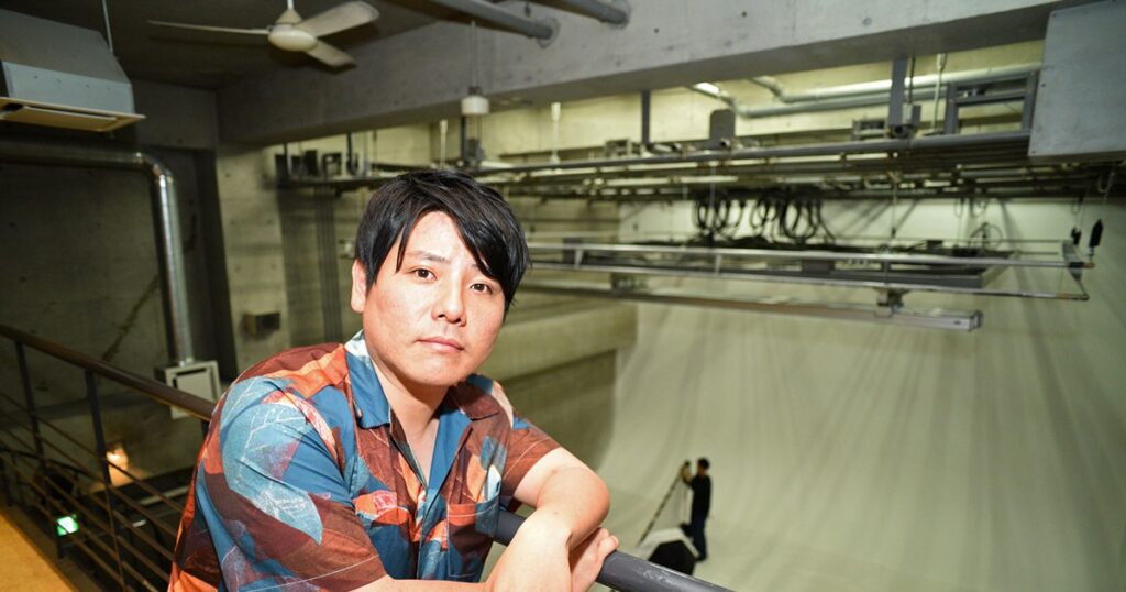 情熱人:舞台「木の上の軍隊」を映画化――平一紘さん | 週刊エコノミスト Online 情熱人:舞台「木の上の軍隊」を映画化――平一紘さん | 週刊エコノミスト Online