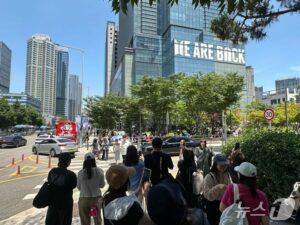 韓流BTS、フルメンバーカムバックに「3泊4日ファンダム旅行」…世界のARMY集結　写真枚　国際ニュース：AFPBB News