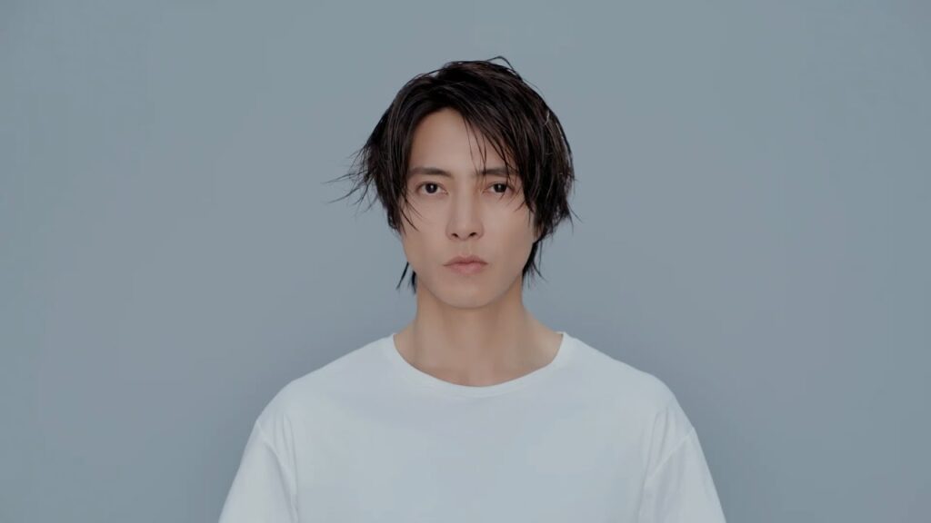 山下智久さん新ヘアケアブランド「Straine（ストレイン）」新CM「ビフォーアフター」篇