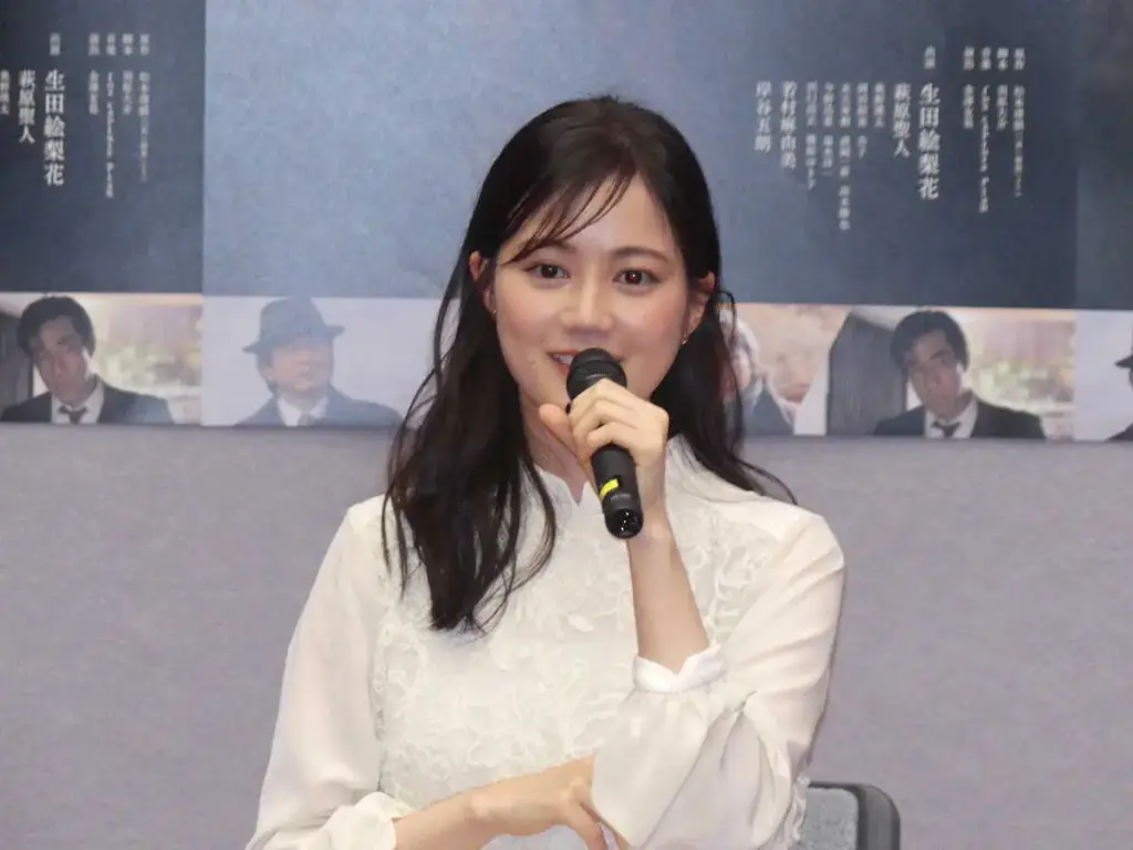 生田絵梨花　10年ぶり共演の岸谷五朗から「別人だった」　褒められニッコリ - スポニチ Sponichi Annex 芸能