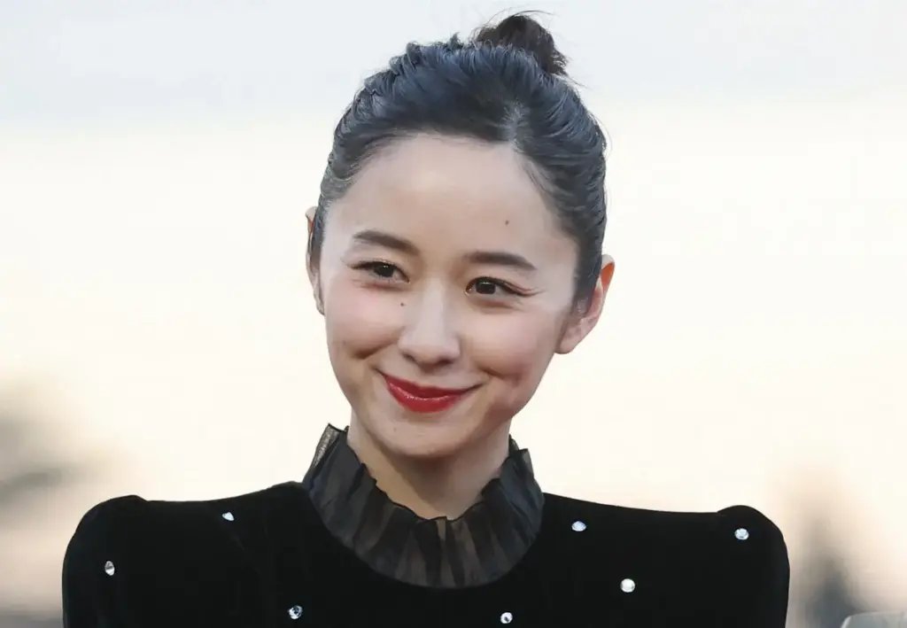 堀田真由　芸能生活10周年の原点語る　「負けず嫌いの気持ちや競争心は、今のお芝居にも通じるものある」 - スポニチ Sponichi Annex 芸能