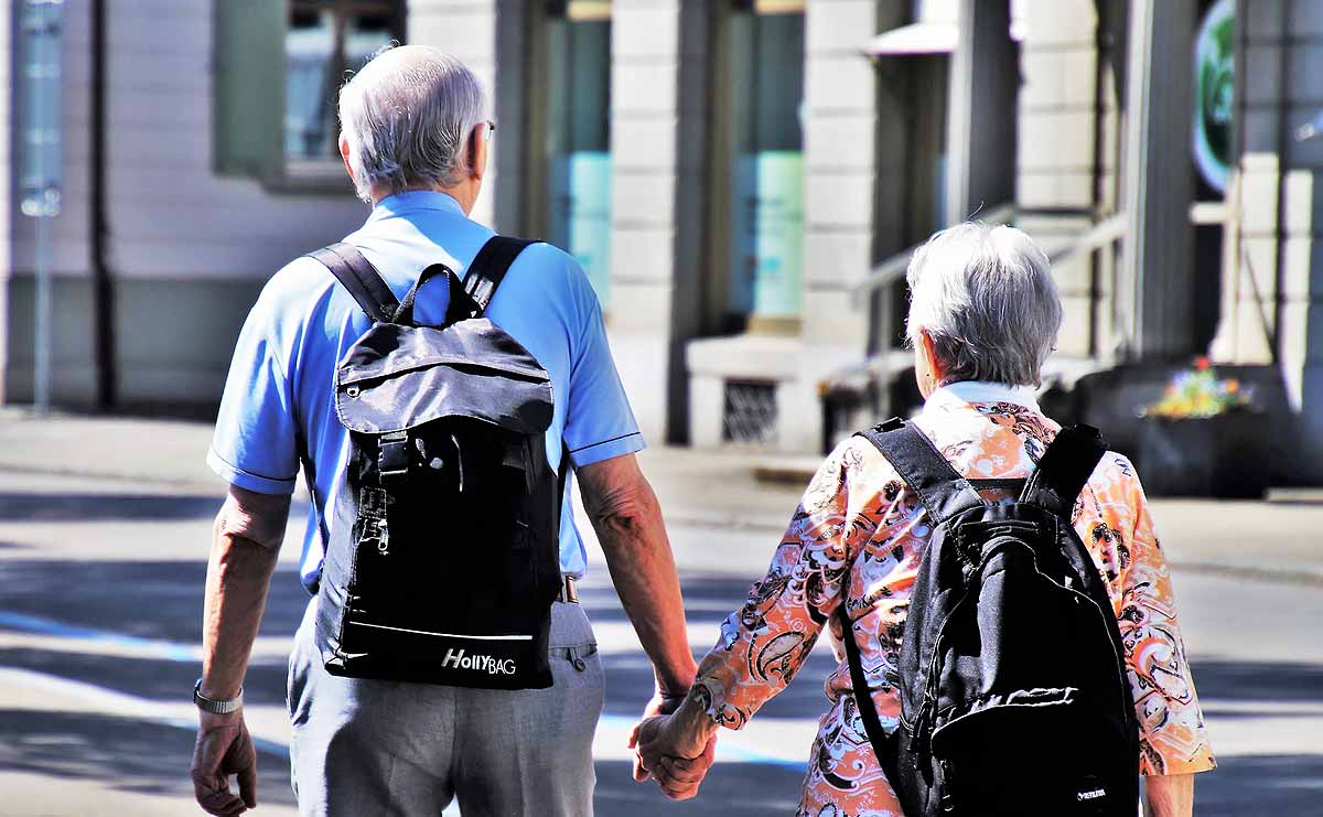 帰ると家の中が滅茶苦茶に...52歳で「若年性認知症」と診断された妻との生活