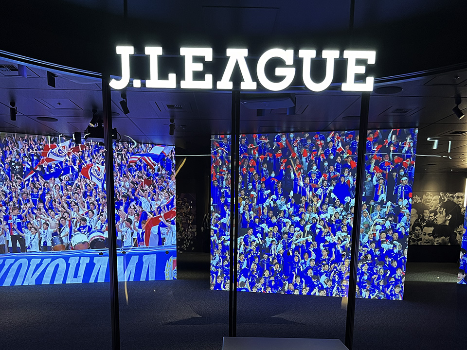 【無料記事】書評家つじーの「サッカーファンのための読書案内」第18回 鈴木忠平『嫌われた監督』 : 宇都宮徹壱ウェブマガジン