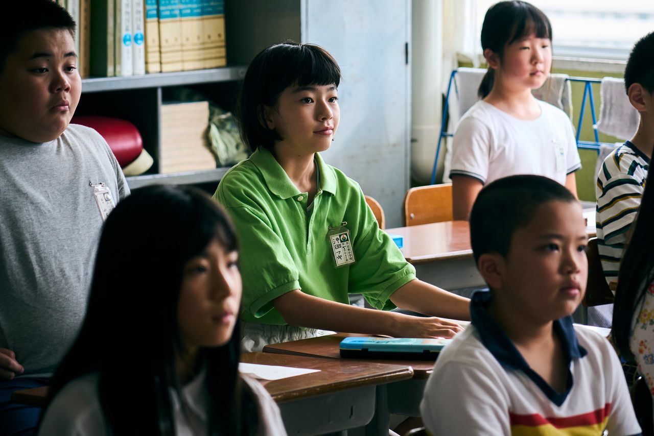 想像力豊かなフキは独創的な作文で先生をまどわす　© 2025「RENOIR」製作委員会 / International Partners