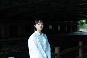 現代人に必要な「減速」の演劇体験。俳優・佐藤玲がプロデュースした現代演劇の精髄『海と日傘』を語る (2025年6月27日) - エキサイトニュース