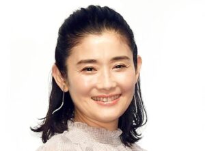 「人生最高」石田ひかり 普通女優が運転しないまさかデカい愛車に騒然「ええーっ！？」３０年超ほぼ毎日 デジパネに衝撃数字 朝スッピン運転→現場で間違われる - デイリースポーツ