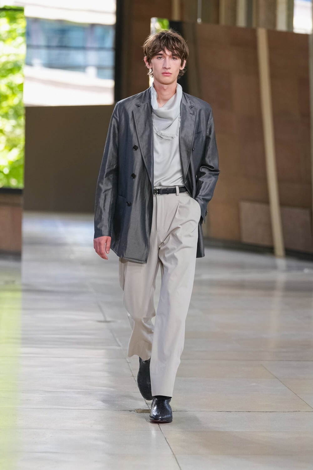 エルメス 2026年春夏メンズコレクション、軽く涼やかな夏の装い｜写真74