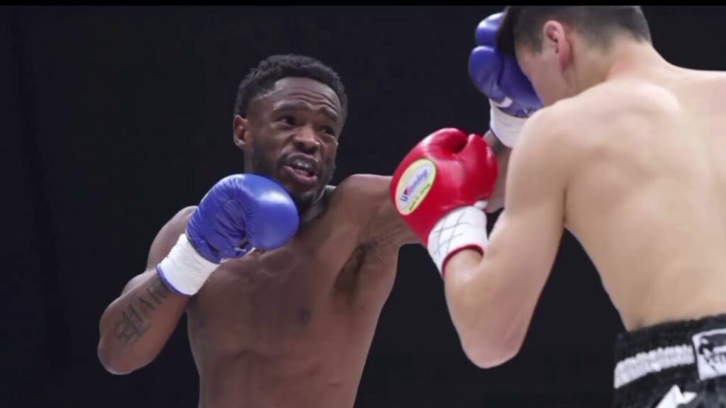 “亀田家の隠し子”こと南ア出身の亀田正毅がプロ初KO勝利 試合後は「ポテチ、チョコ、タコス食べたい」 “亀田家の隠し子”こと南ア出身の亀田正毅がプロ初KO勝利 試合後は「ポテチ、チョコ、タコス食べたい」