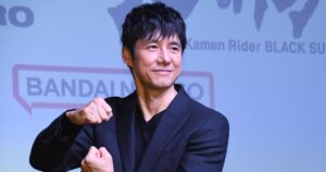 西島秀俊、「DOPE」に“声”でサプライズ出演 中村倫也＆平澤宏々路「仮面ライダーBLACK SUN」キャスト再集結 - シネマトゥデイ