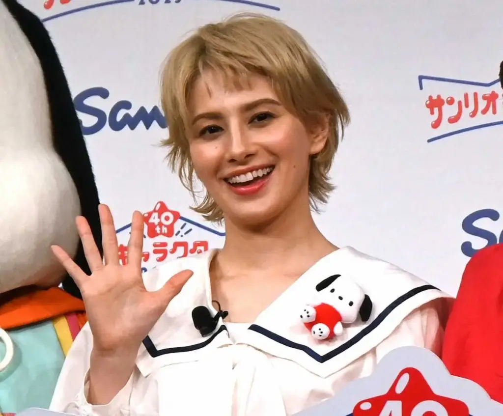 ホラン千秋　恋愛について「先生」という仲良しお笑いタレントとは「100恋バナをしに」夜に自宅訪れ - スポニチ Sponichi Annex 芸能