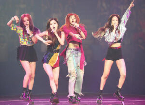 BLACKPINK　左からJISOO、ROSE、LISA、JENNIE（2017年7月撮影）
