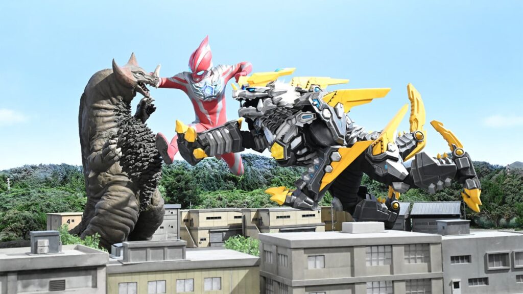 『ウルトラマンオメガ』8月放送の場面写真&エピソード解禁 トライガロンが登場 ゴモラやモンスアーガの姿も - ORICON