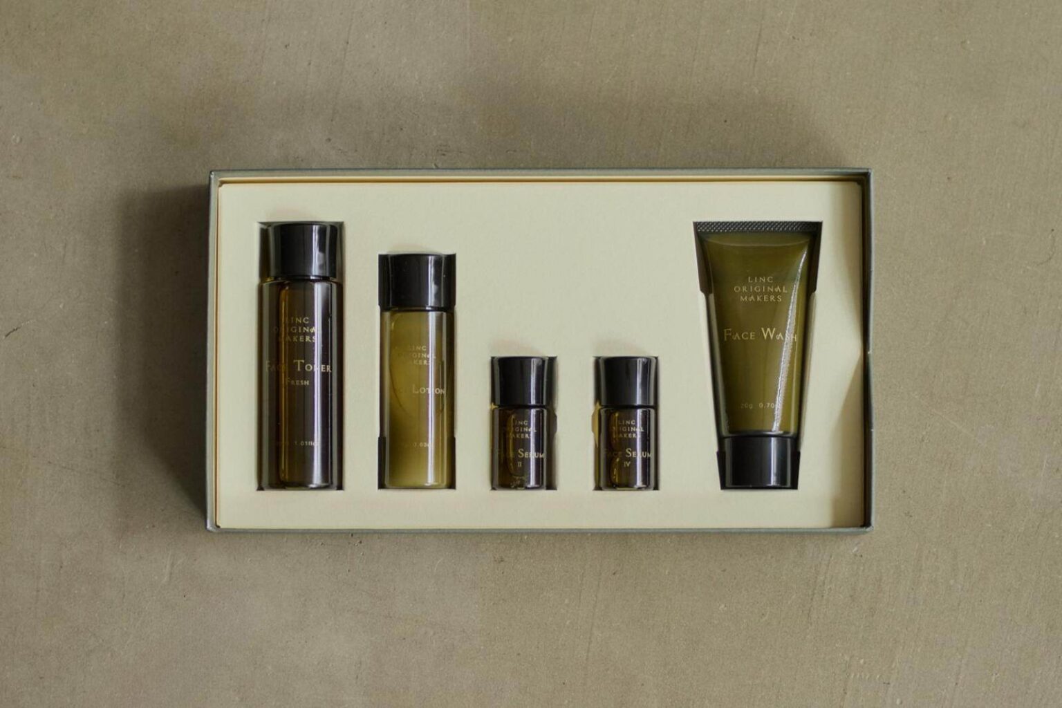 「リンク オリジナル メーカーズ」25年秋スキンケアキット、“セラミド配合”保湿化粧水&美容液など – ファッションプレス 「リンク オリジナル メーカーズ」25年秋スキンケアキット、“セラミド配合”保湿化粧水&美容液など - ファッションプレス