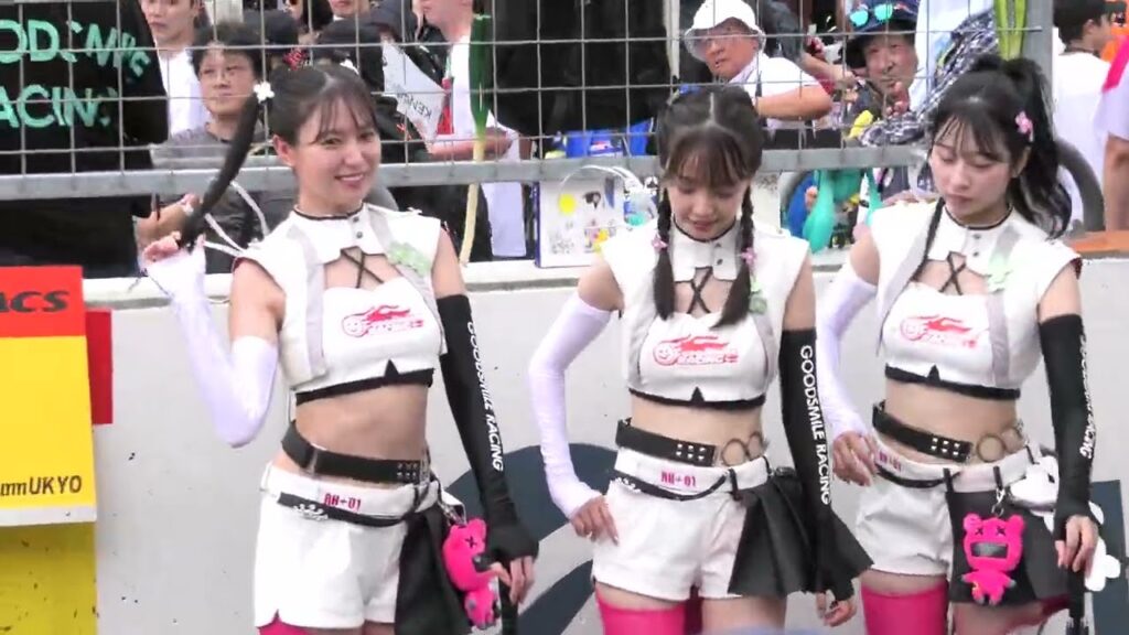 【荒井つかささん/松原杏佳さん/礼奈さん/朝野き羅さん】SUPERGT ピットウォークの模様 2025.08.03