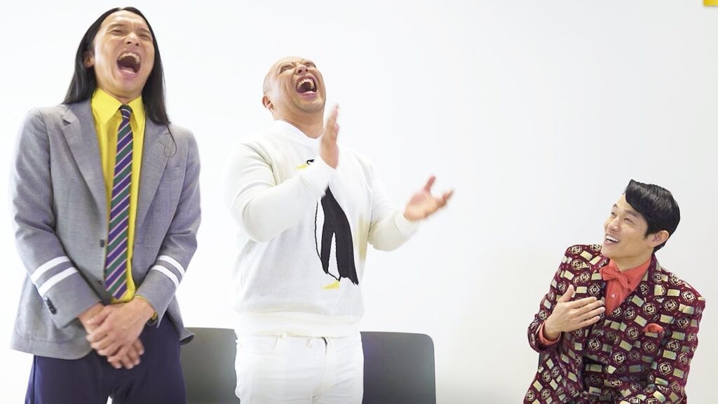 鈴木亮平、トム・ブラウンのネタを間近で見て“衝撃の一言”「若干ひきました」 MEGA BIG新CM「12億の案内人億山・電車でのモヤモヤ」編&メーキング 鈴木亮平、トム・ブラウンのネタを間近で見て“衝撃の一言”「若干ひきました」 MEGA BIG新CM「12億の案内人億山・電車でのモヤモヤ」編&メーキング