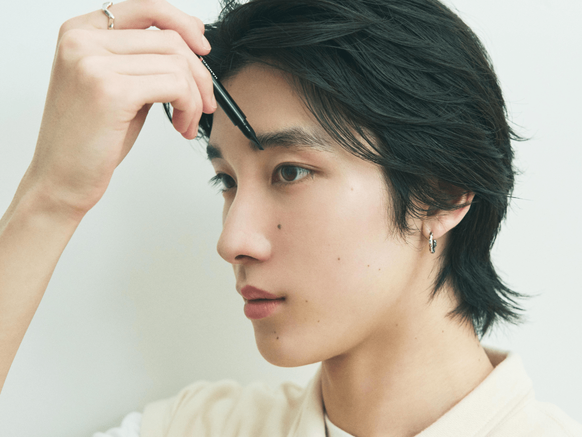 グラフェン　ハンサムタトゥーブロウ　使用画像