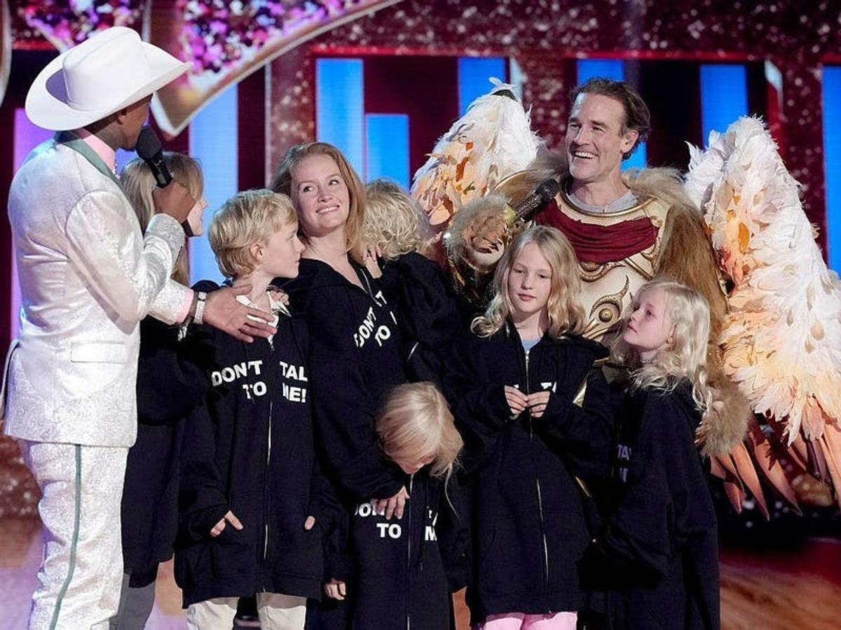 2024年に家族と「ザ・マスクド・シンガー（The Masked Singer）」に出演したヴァン・ダー・ビーク氏