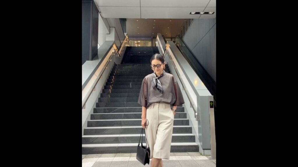 2025 夏 トレンドのスカーフとハーフパンツコーデ#japanesefashion #outfit#スタイリスト#trend#outfitideas#tokyo
