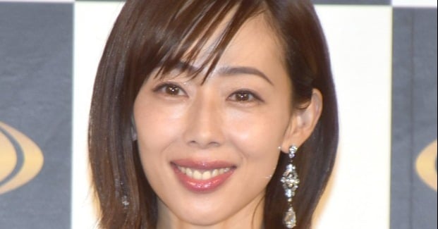 井上和香、“母そっくりの唇” 10歳長女と密着ショットに反響「唇がお母さんそっくり…。遺伝ってスゴいなぁ～」 - ORICON NEWS