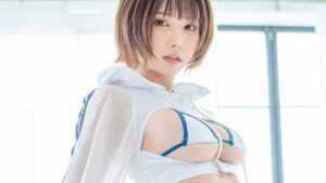 甘さ控えめでもセクシーさは全開！　えなこ、コミケ新作写真集『Sugarless』の刺激的すぎる衣装を公開 | AppBank