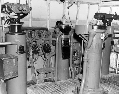 雪風の操舵室（米海軍歴史遺産司令部蔵）