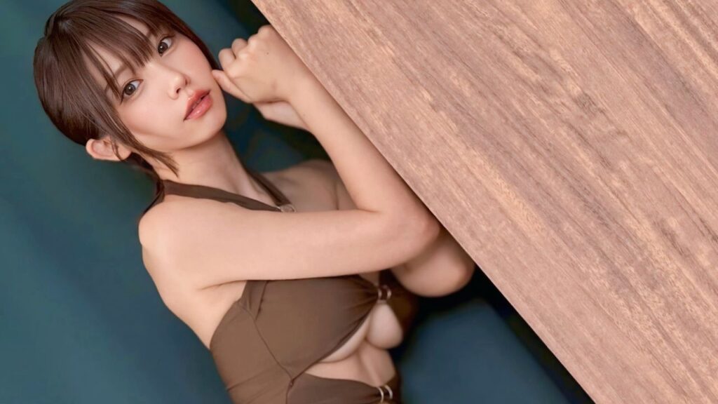 大胆すぎる朝の挨拶! えなこ、ブラウンの大胆水着で「おはよ」と投稿 | AppBank 大胆すぎる朝の挨拶! えなこ、ブラウンの大胆水着で「おはよ」と投稿 | AppBank