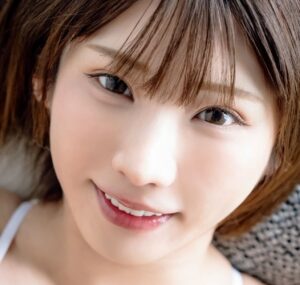 「おいで～」ポーズで人気コスプレイヤーが悩殺 ギラギラビキニのバブリーショットも 昭和から令和までの歴代グラビア披露 - まいどなニュース