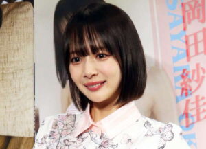 「まさに国士無双」岡田紗佳 美デコルテ輝く肩出しタイトドレス姿に「爆美女過ぎて♥」「ナイス役満」 - au Webポータル