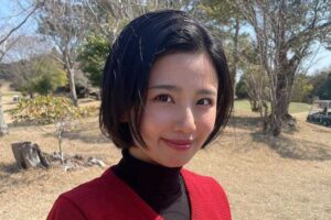 「現役人妻アイドルの自撮りです」小池美由の投稿にファン「そういえば結婚したんだ」「悪くない」 | ENCOUNT